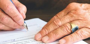 代理記賬一年真不貴，老賬人明確的說不超過兩千塊